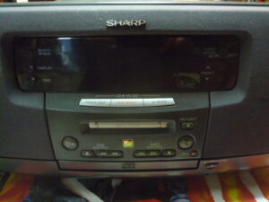 Магнитола SHARP MD-Z1 Япония. Цена 20 000 руб.