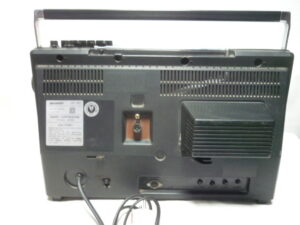 магнитола SHARP 10P-18H Япония. Цена 35.000.руб.