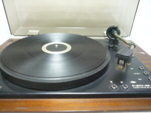 Электропроигрыватель RADIOTEHNIKA 001 stereo СССР. Цена 15 000 руб.