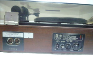 Электропроигрыватель RADIOTEHNIKA 001 stereo СССР. Цена 15 000 руб.