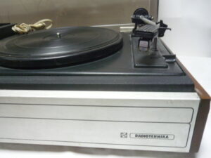 Электрофон Radiotehnika Melodija-103B-stereo СССР. Цена 6000 руб.